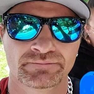 Meet your Posher, Fred